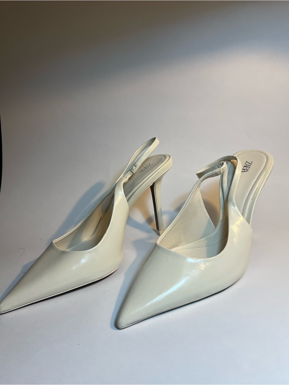ZARA Ivory Pointed Slingback Stiletto ~4.25” Heels NWOT